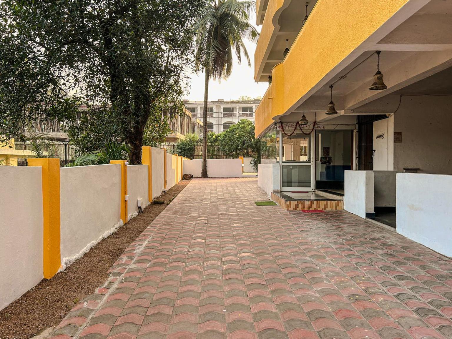 Hotel La Costa Residency Andžuna Exteriér fotografie