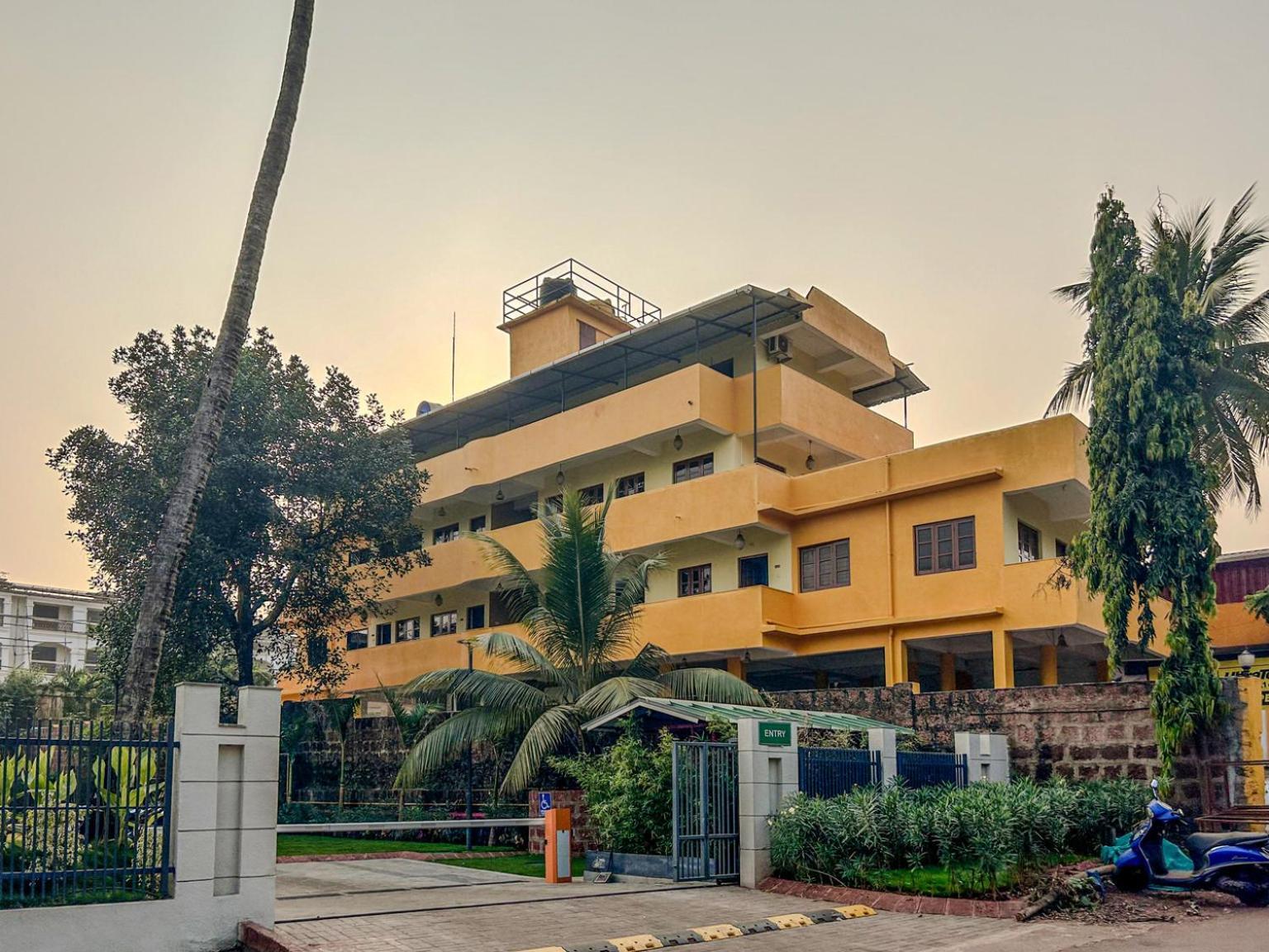 Hotel La Costa Residency Andžuna Exteriér fotografie