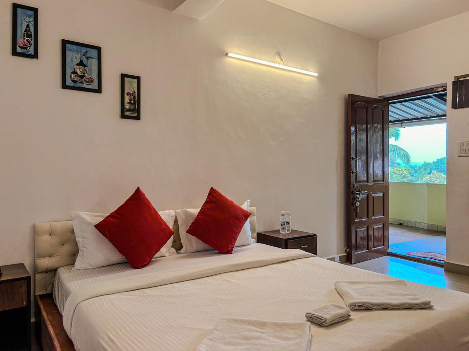 Hotel La Costa Residency Andžuna Exteriér fotografie